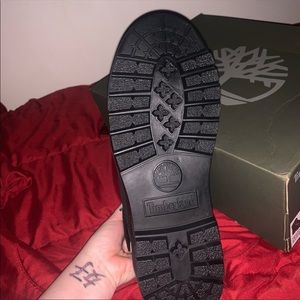 Mens size 8 field boots